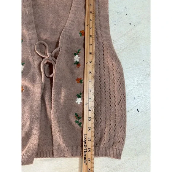 Sweater Vest Womens Medi Tan Floral Embroidered Tie Front Pointelle Spring - Picture 6 of 7